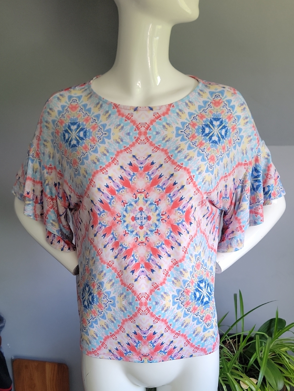 Ruby Rd. Coral & Blue Kaleidoscope Ruffle Sleeve Top